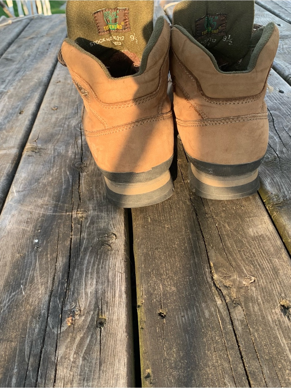 Timberland Men's Tan Suede Hiking Boots - Picture 4 of 6